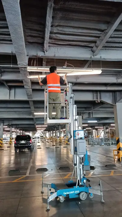 Balizamiento y señalización de cajones en estacionamiento de Walmart / Sam's Club — foto 5 de 5