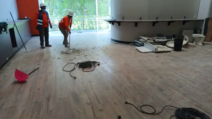 Demolición y desmantelamiento de comedor en instalaciones de GNP — foto 6 de 6