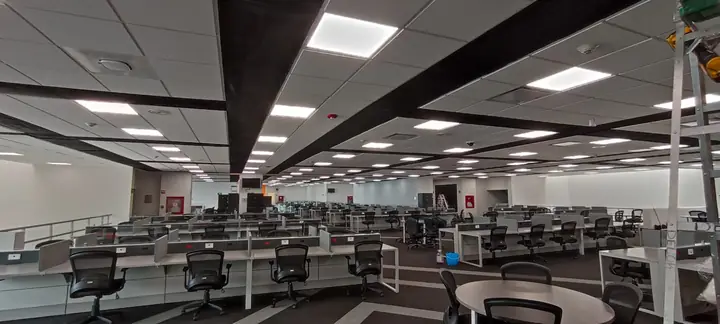 Remodelación de oficinas con plafón y acabados en el edificio Huawei, Santa Fe — foto 3 de 6